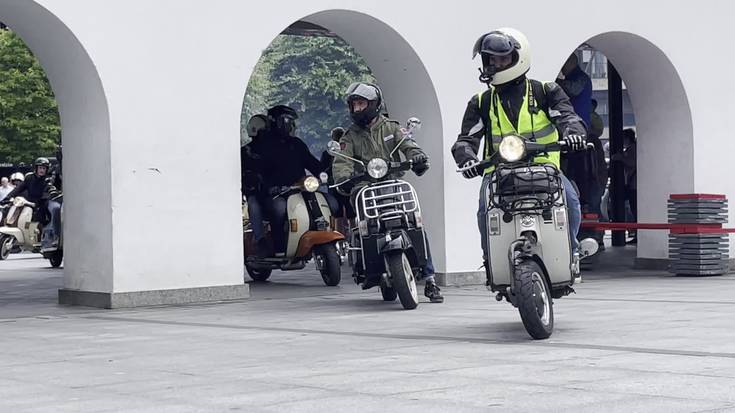 Scooter Run ibilaldiaren irteera Okendo plazatik