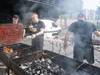 Giro ederra izan da Okendo plazako parrilladan