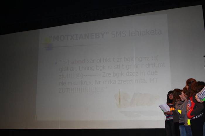 Abian da Motxian Eby mezu lehiaketa