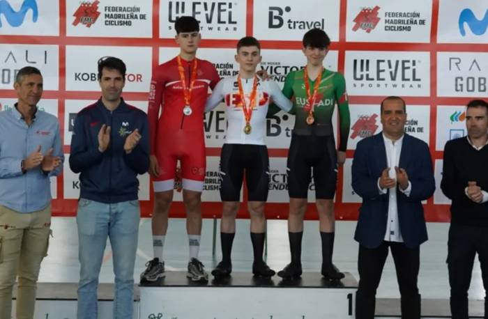 Xabat Martinek lau domina, pistako Espainiako txapelketan