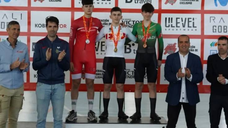 Xabat Martinek lau domina, pistako Espainiako txapelketan