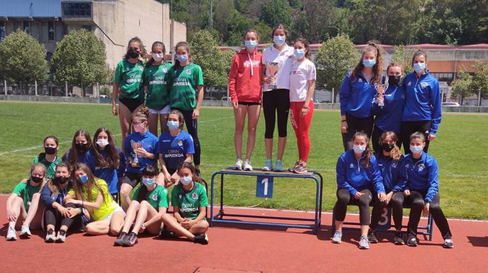 Ostadar Atletismo sailak, zazpi domina eta Kluben arteko hirugarren postua
