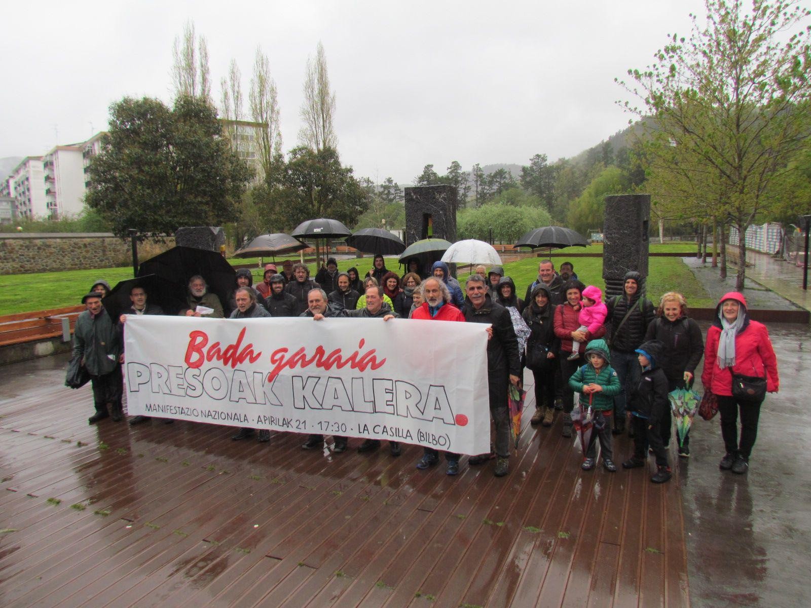 "Bada garaia, presoak kalera" manifestazioan parte hartzeko deia