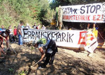 Errauskailuaren aurka haritzak