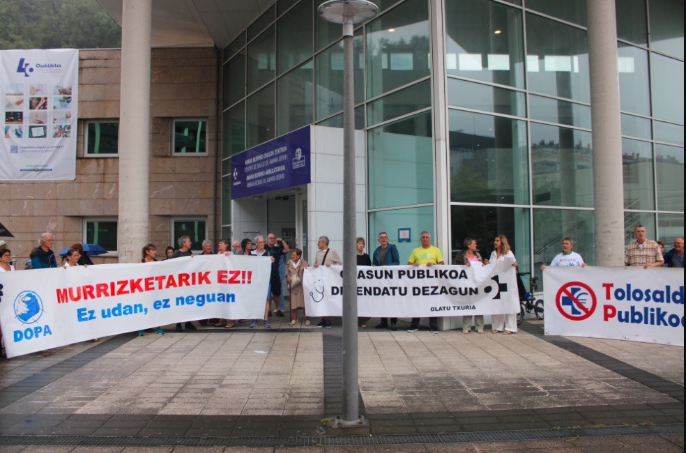Osasungintza publikoaren defentsan elkartu dira
