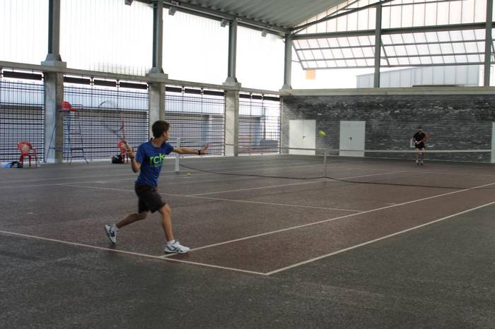 Julia eta Ramosek jokatuko dute gaur Tenis txapelketako finala