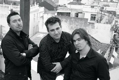 Elektro-pop musika melodikoa egiten dugu
