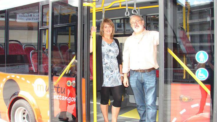 Muittu Manttangorri herriko autobus zerbitzu berria