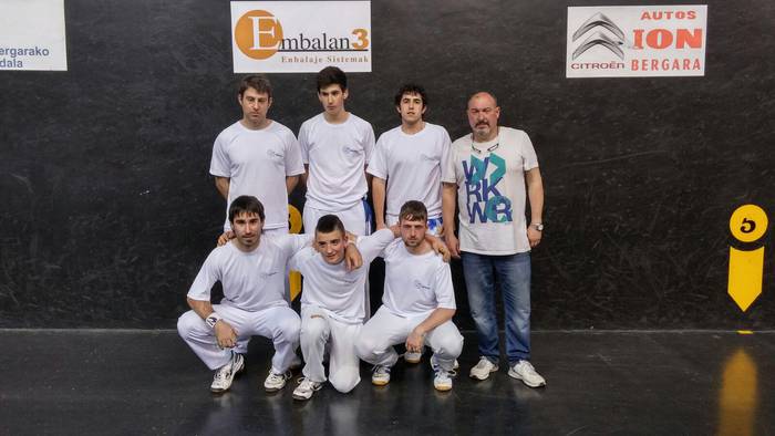 Lasarte-Oriak ezin izan zuen Bergara gainditu Herriarteko txapelketako final hamaseiretan