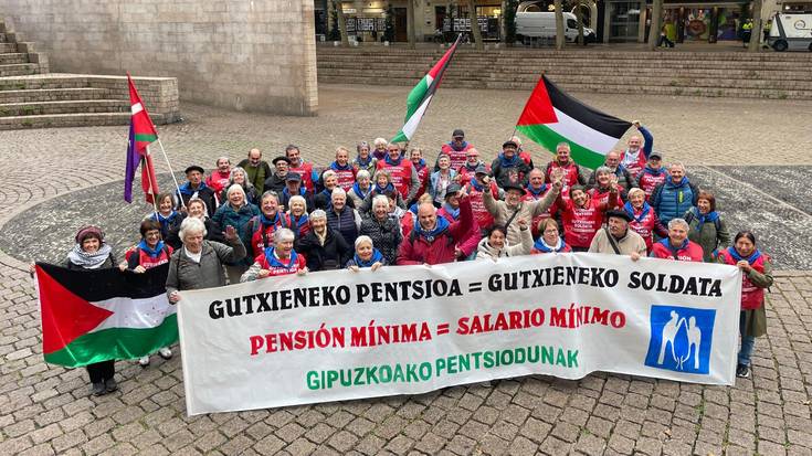 Gasteizko mobilizazioan parte hartu dute herriko pentsiodunek