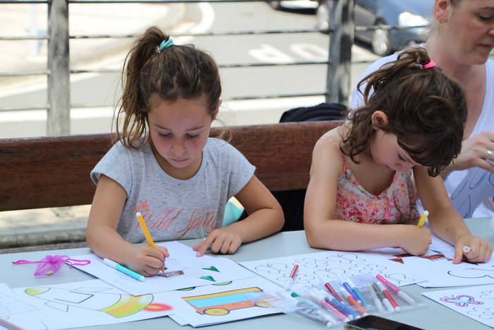 Oriako Karmengo Jaiak: haur jolasak