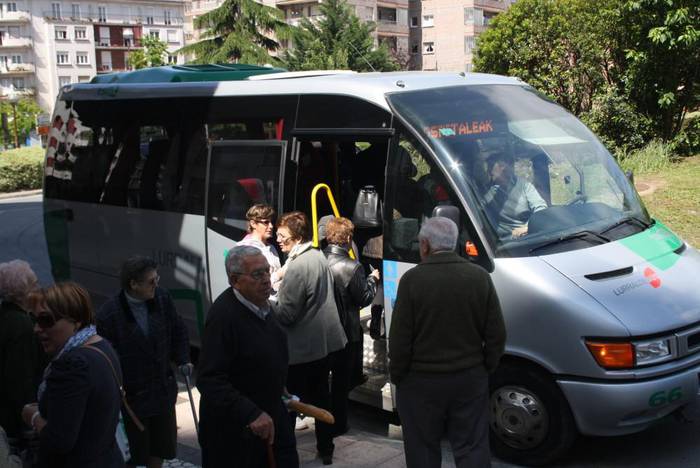 Uztailak 1etik aurrera TSSTko T2 eta T6 autobusetan aldaketak