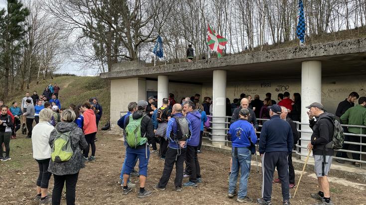 Urteko azken goizari agur, Buruntza menditik