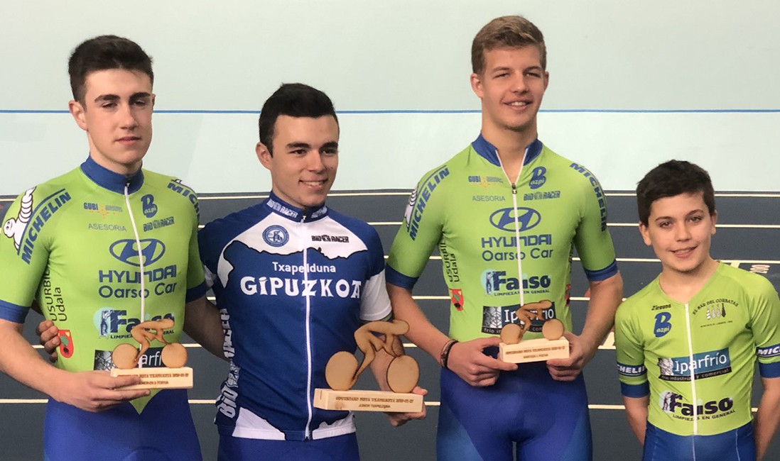 Asier Pozok pistako Gipuzkoako maillota jantzi du