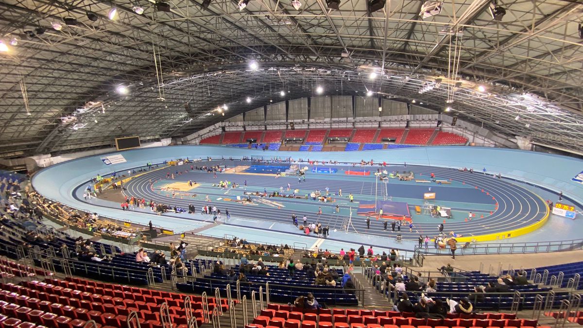 Lasarte-Oriako atletek pistako lehia hasiko dute