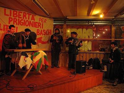 “Elkartasun bidaia izan da Italiakoa”