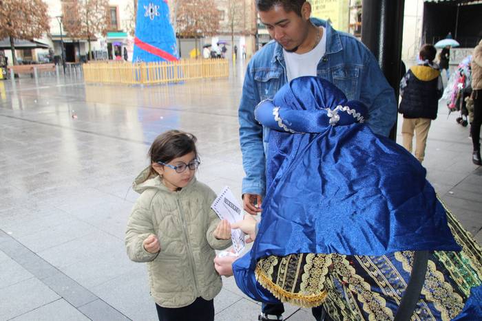 Errege Magoen etorrera: gutunak jasotzea