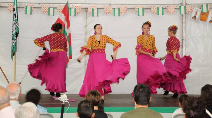 Andaluziar musika, dantza eta gastronomia ez dira faltako Aste Kulturalean