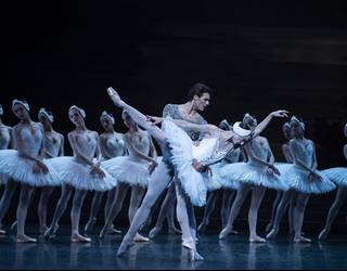 'El lago de los cisnes' izango da urteko lehen opera emanaldia