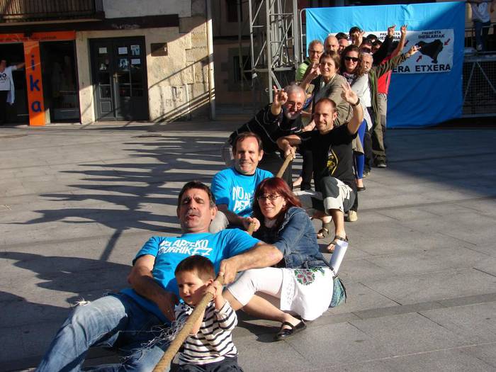 Euskal presoen eskubideen alde, Goazen plazara