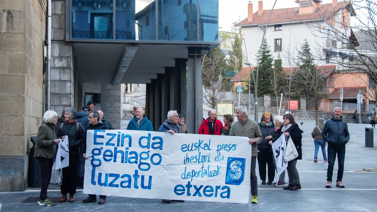 Aurrera eraman dute hileroko hitzordua