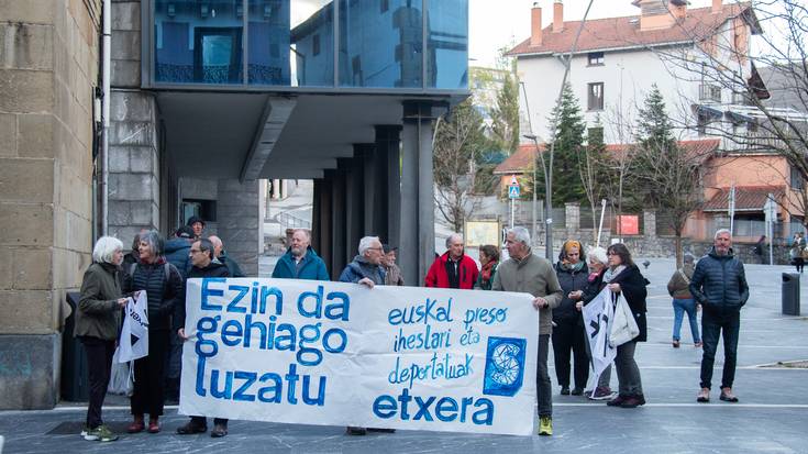 Aurrera eraman dute hileroko hitzordua