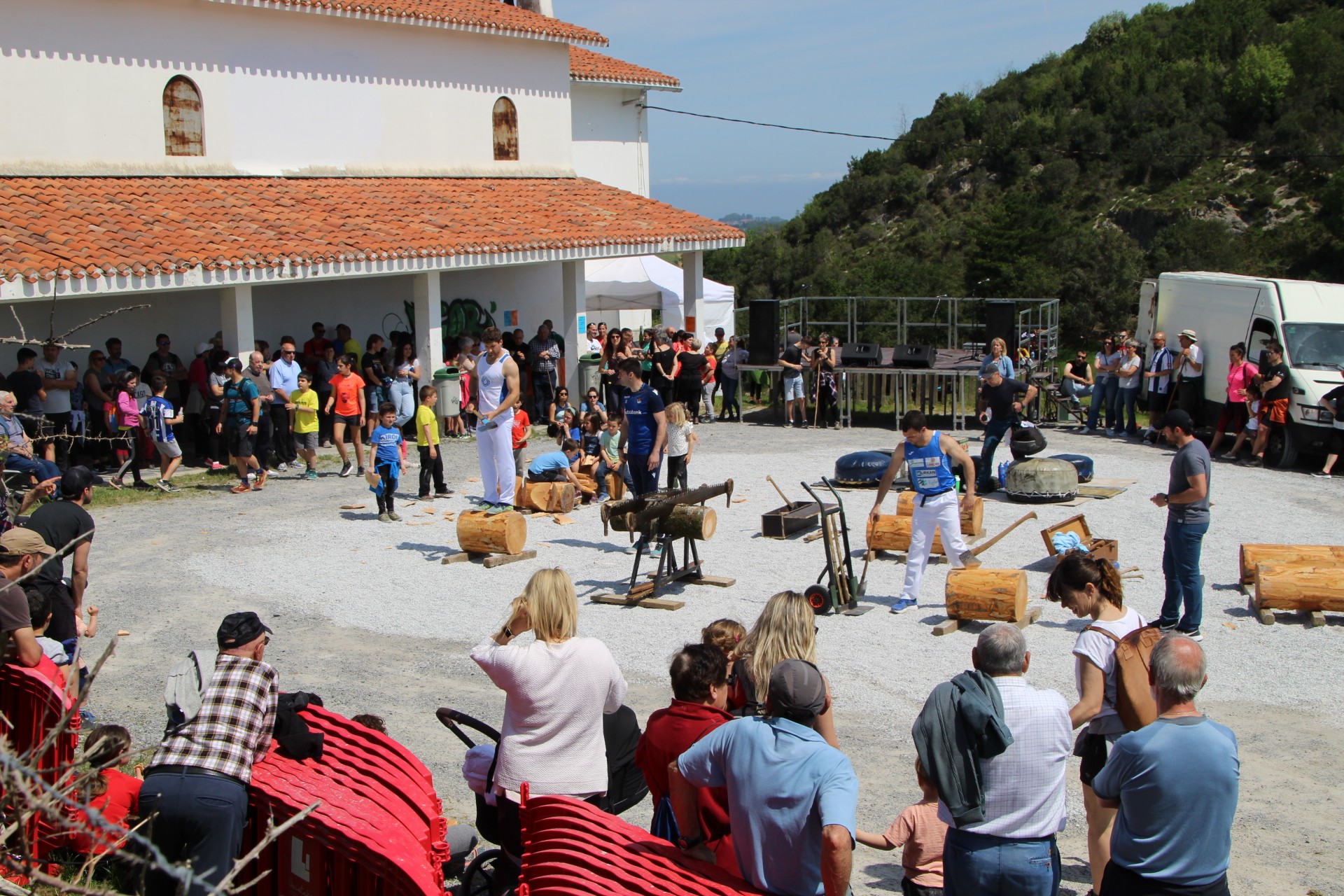 Erromeria bueltatu da Azkortera
