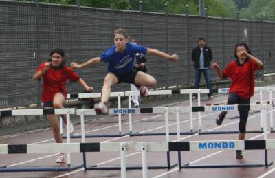 Atleta gazteak lehia bizian
