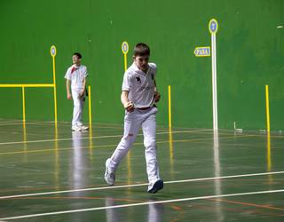 Intzako pilotariek, ezin aurkariak gainditu