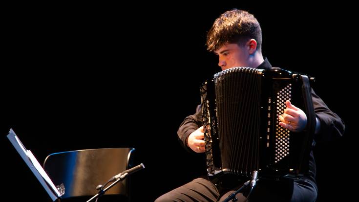 Oliver Cabrerak ireki zuen jaialdia