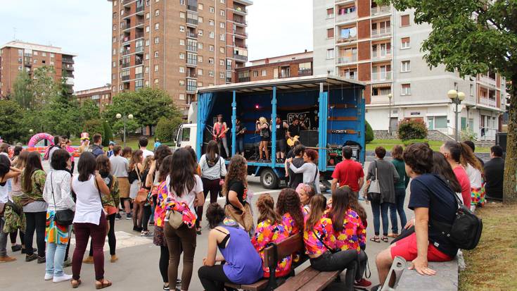 'Kamioi Rock' doinuek girotu dute San Pedro eguneko arratsaldea