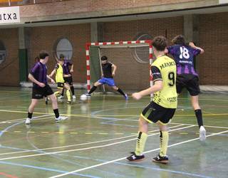 Eguzkiko jokalariak, ligan lehian eta Euskadiko selekzioarekin lanean