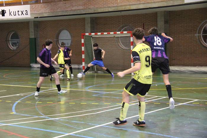 Eguzkiko jokalariak, ligan lehian eta Euskadiko selekzioarekin lanean