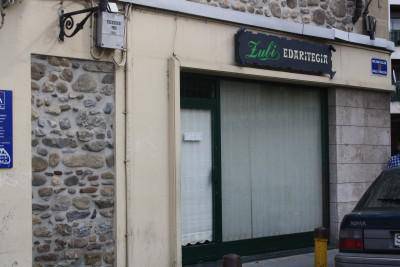 Zubi tabernak ateak itxi ditu