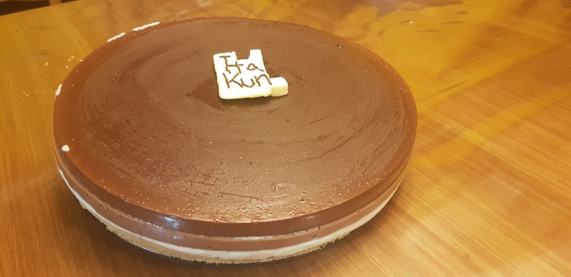 Hiru txokolatezko tarta