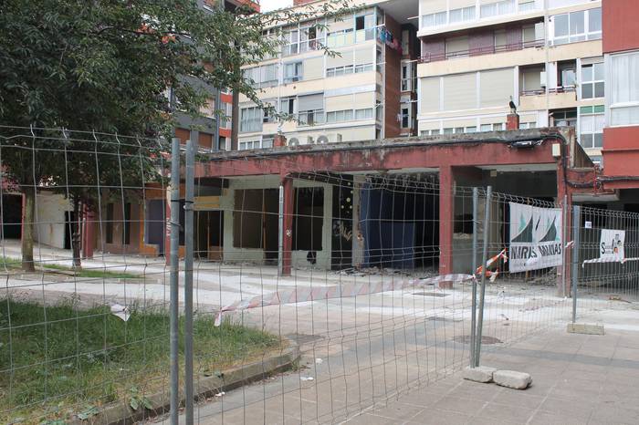 Lokalen eraustea geratu da