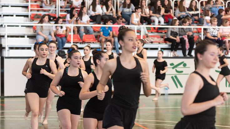 Gimnastika erritmikoko kideen erakustaldia: beroketa