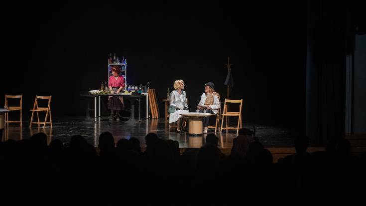 Obrak umoretik ere izan zuen