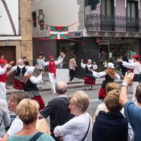 Santa Ana eguna: dantzaldia karkaban