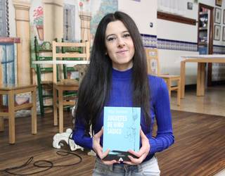 'Tragaluz' lan berria aurkeztuko du bihar Olga Serrano idazle herritarrak