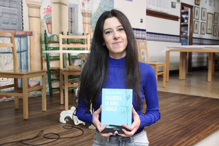 'Tragaluz' lan berria aurkeztuko du bihar Olga Serrano idazle herritarrak