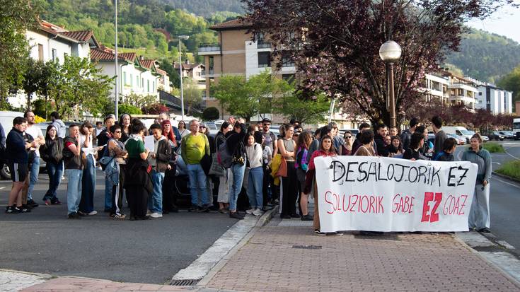 Desalojoaren aurka mobilizatu dira lasarteoriatarrak