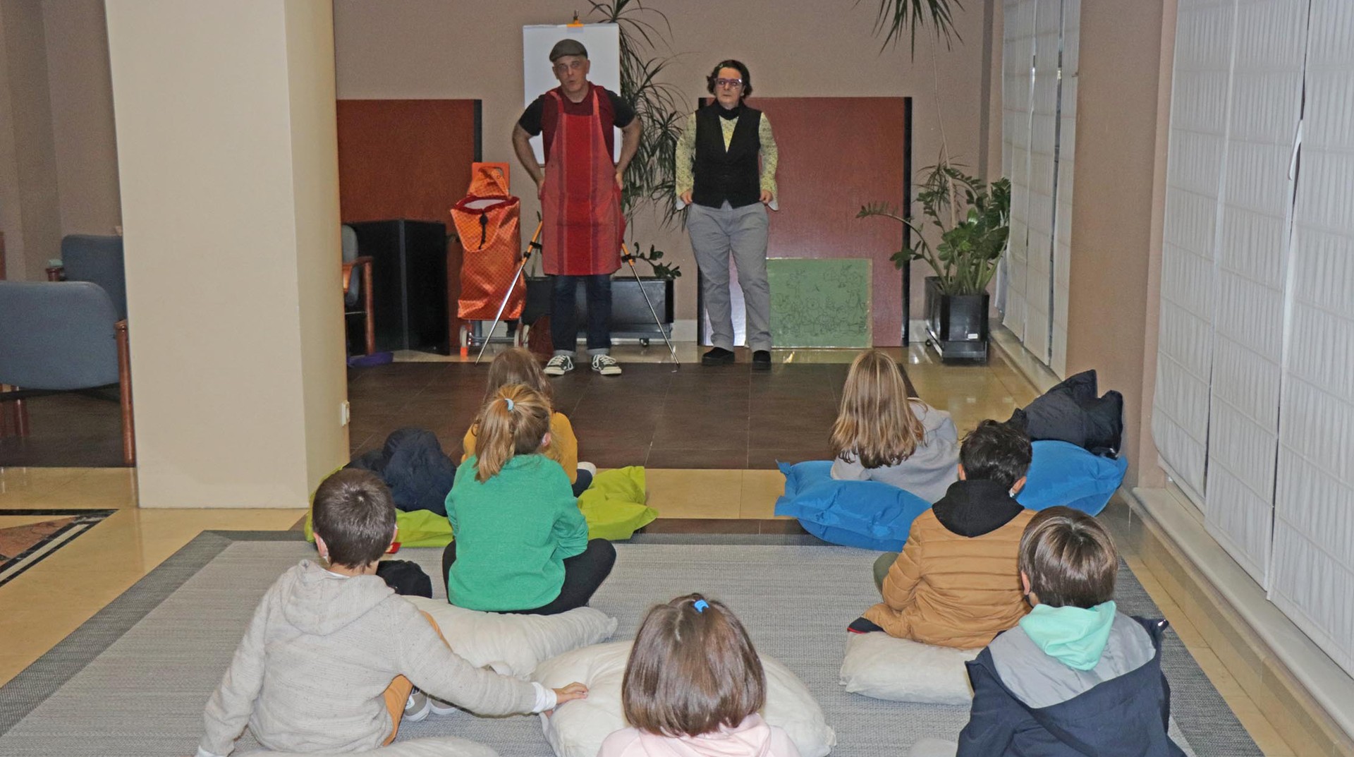 Ipuinaren hurrengo ordua, abenduaren 10ean