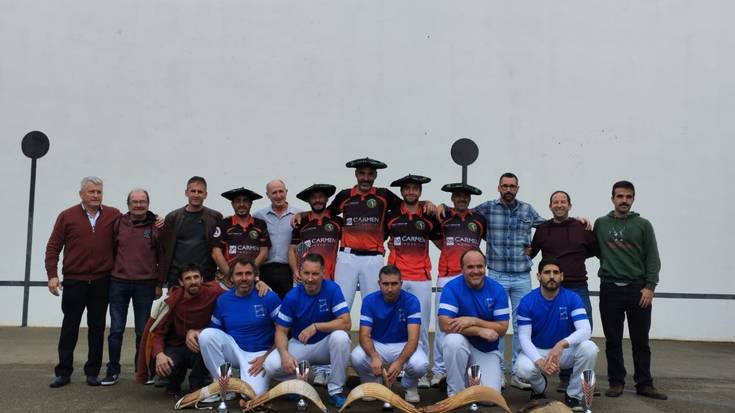 Herriko pilotariek, ezin txapelarik jantzi