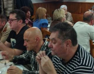 Sagardotegi bihurtu dute Palomo Linares elkartea egun batez