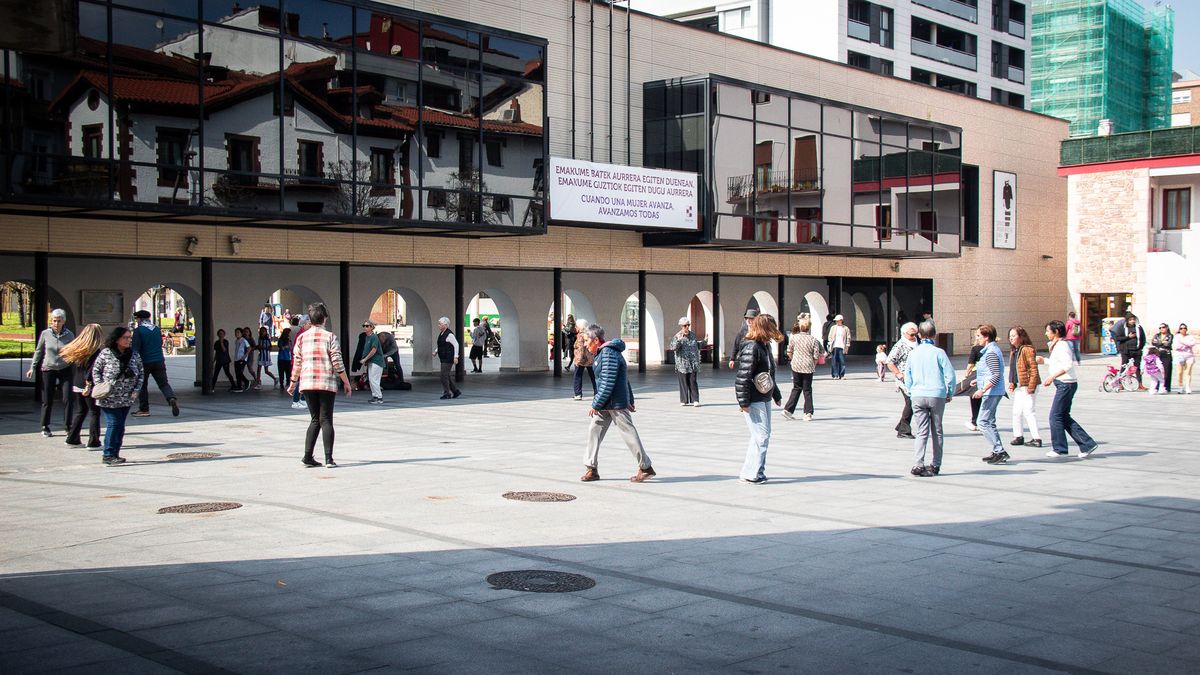 Hileko ohiturarekin jarraitzen dute