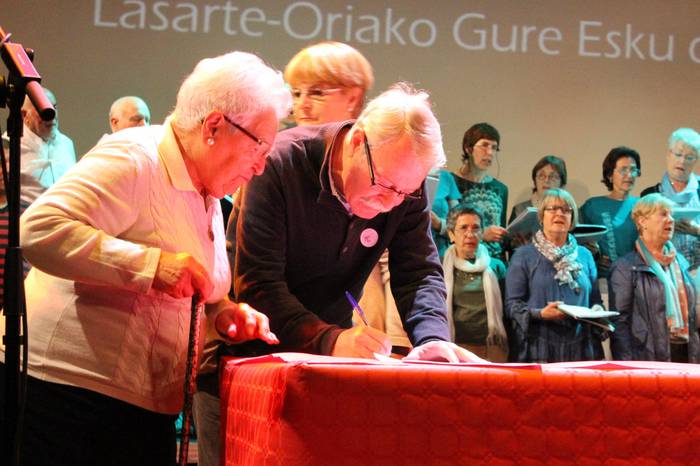 Oholtza bete erabakitzeko eskubidearen alde