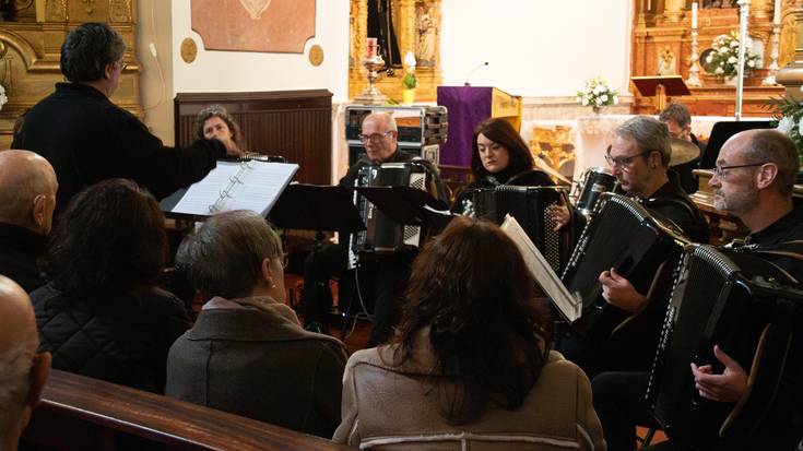 'White Christmas' kantuaren zati bat