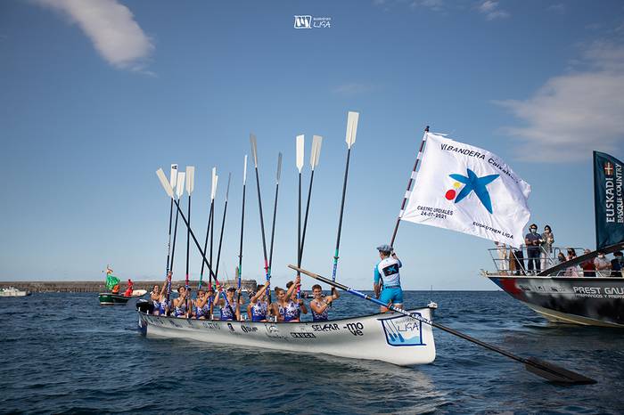Donostia Arraun Lagunak-ek Caixabank bandera eskuratu zuen