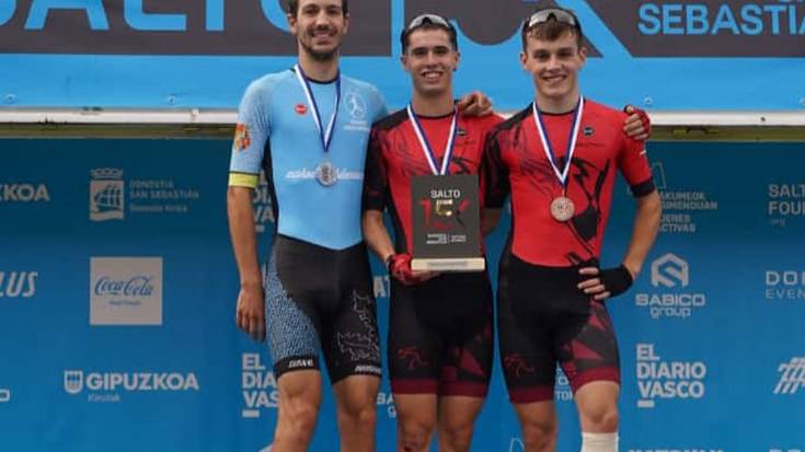 Ximon Villalobos patinatzailea, hirugarren 15 K proban